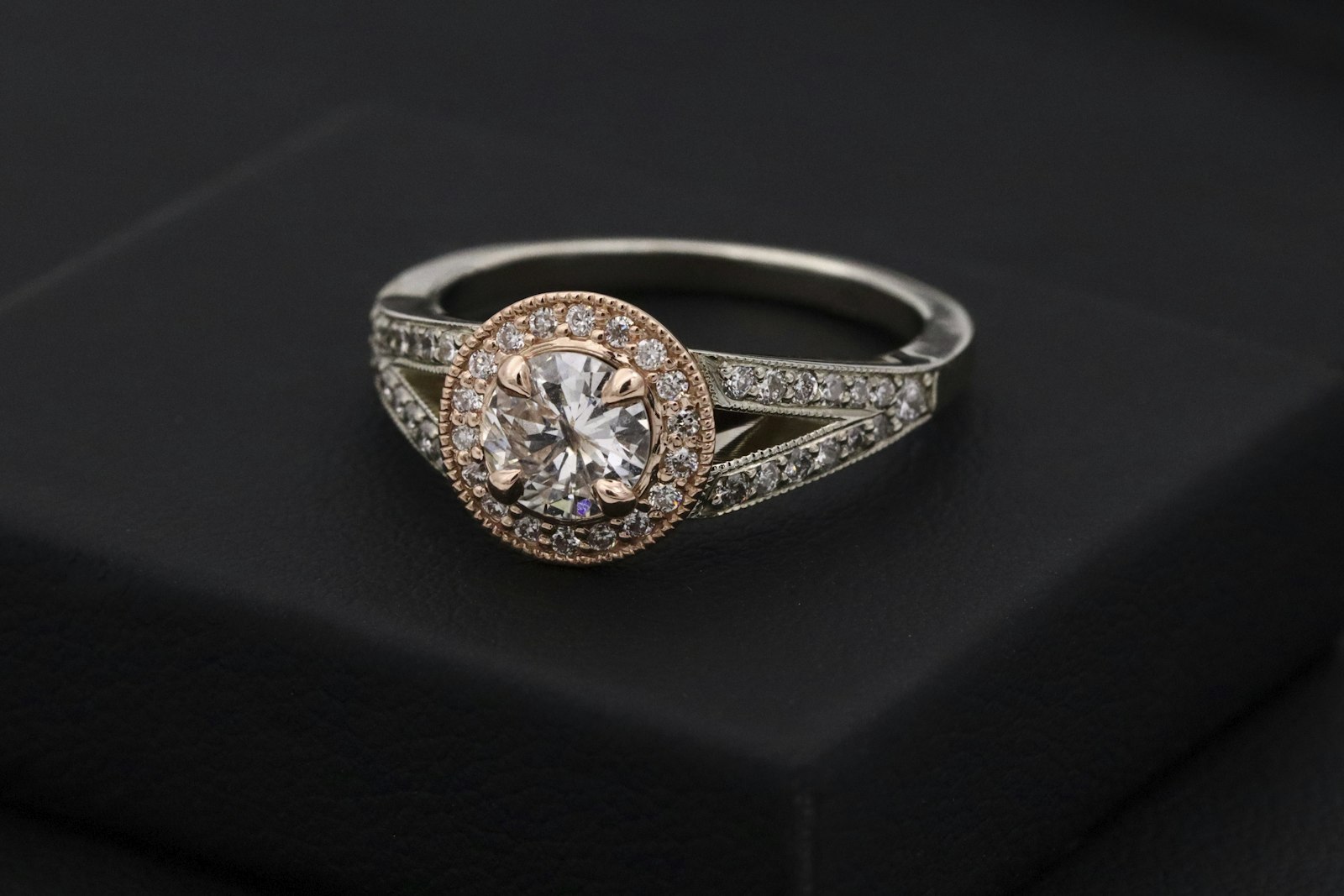 Solitaire ring
